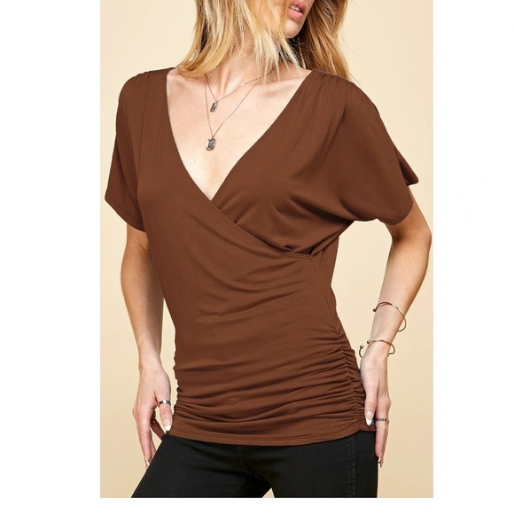 Made By Johnny Brown Wrap V-Neck Top Ruched Sides Dolman Sleeves Size Medium - Picture 11 of 11